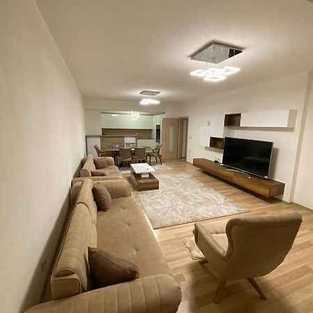Violin 2 Bedroom Apartment Downtown Призрен Екстериор снимка