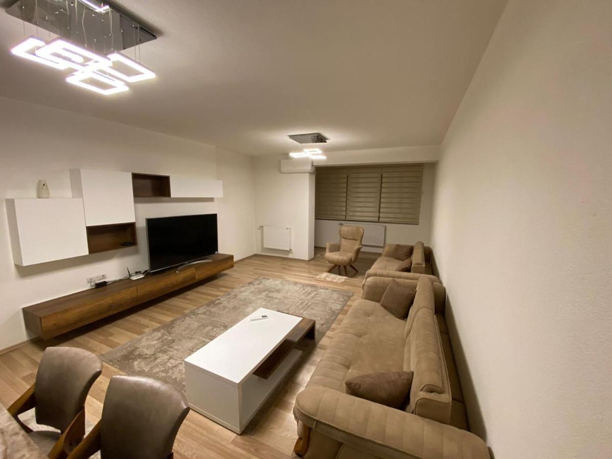 Violin 2 Bedroom Apartment Downtown Призрен Екстериор снимка