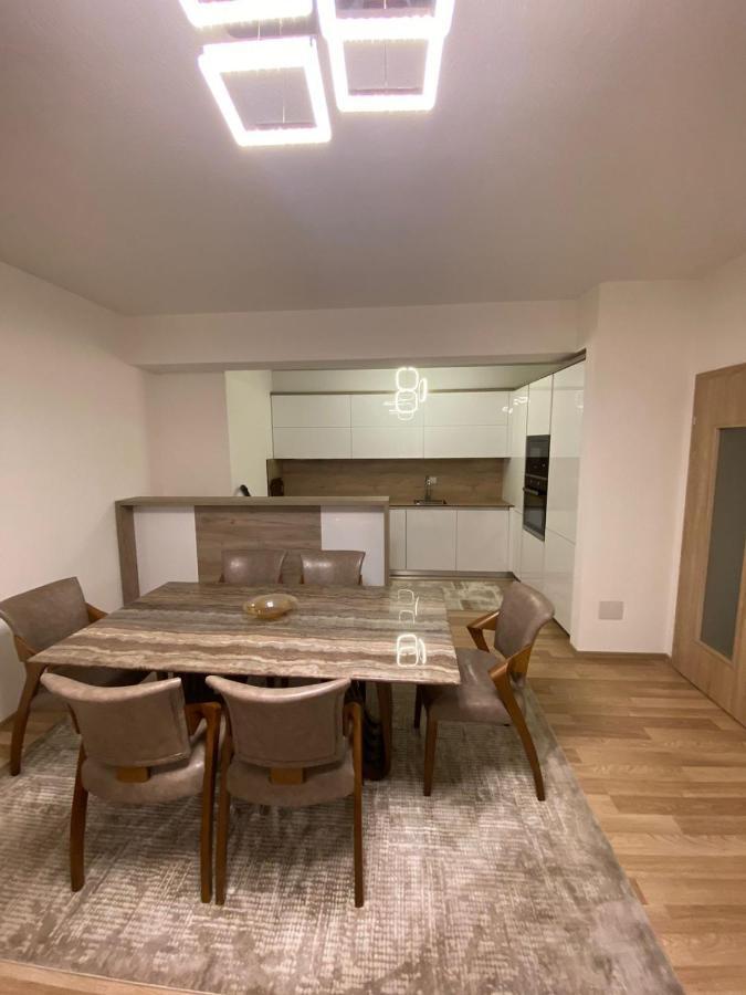 Violin 2 Bedroom Apartment Downtown Призрен Екстериор снимка