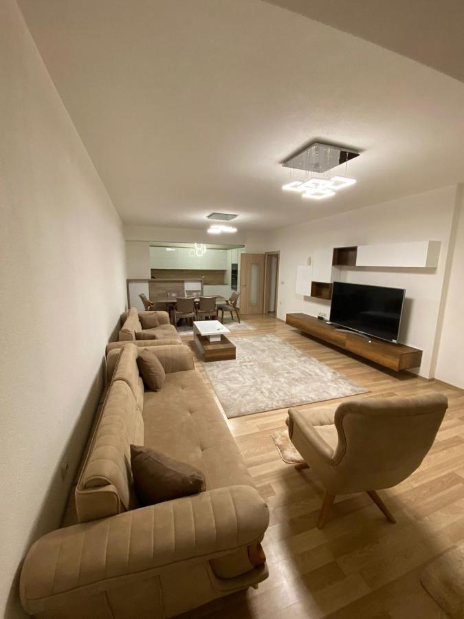 Violin 2 Bedroom Apartment Downtown Призрен Екстериор снимка